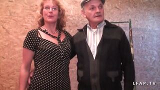 Mature Francaise Se Fait Demonter Le Cul En Gangbang