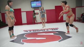 Kajira Bound asks Izamar for Help to get the Bullys who fucked her