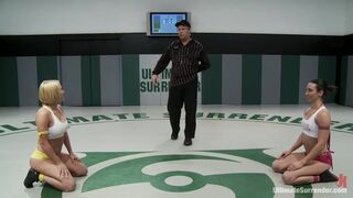 Wenona "The Gymnast" (10)vsKrissy "The Crippler" Lynn (00)