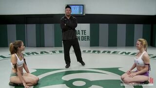 Darling "The Grappler" (20)vsAllie "The Hazer" Haze (00)