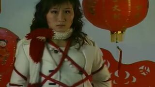 Asian Bondage in tight ropes