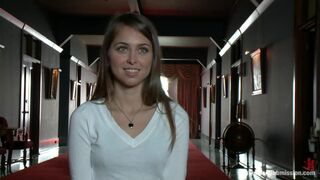 Riley Reid takes Piano Lessons