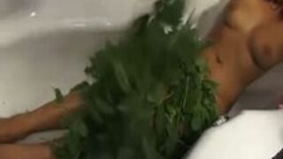 Nettle Bath - Queensnake