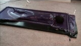 Vacuum bed and tickling