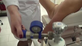 Nurse Delivering CBT and Pain