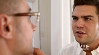 Latex lucy - Spanking Therapy