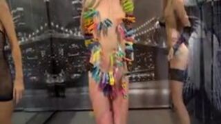 It's pinching - Queensnake