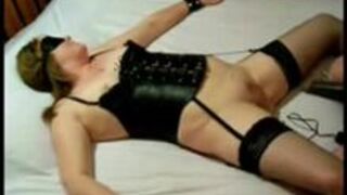 Amateur - Restrained to Bed and Toyed