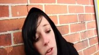 Une chienne a la maison French Light BDSM and Anal