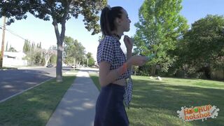 Lacey Noir and Lola Hunter - Hookup Hotshot