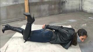 Stefania Mafra hogtied in Boots