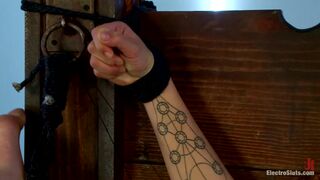 Hair Fetish Model, Bianca, is Back for intense Electrosex!