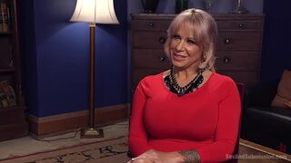 Sexy MILF Alyssa Lynn Dominated