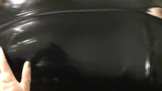 Rubber Mistress delivers a blowjob