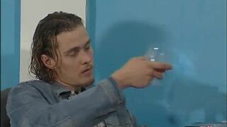 In Love2005 Залог